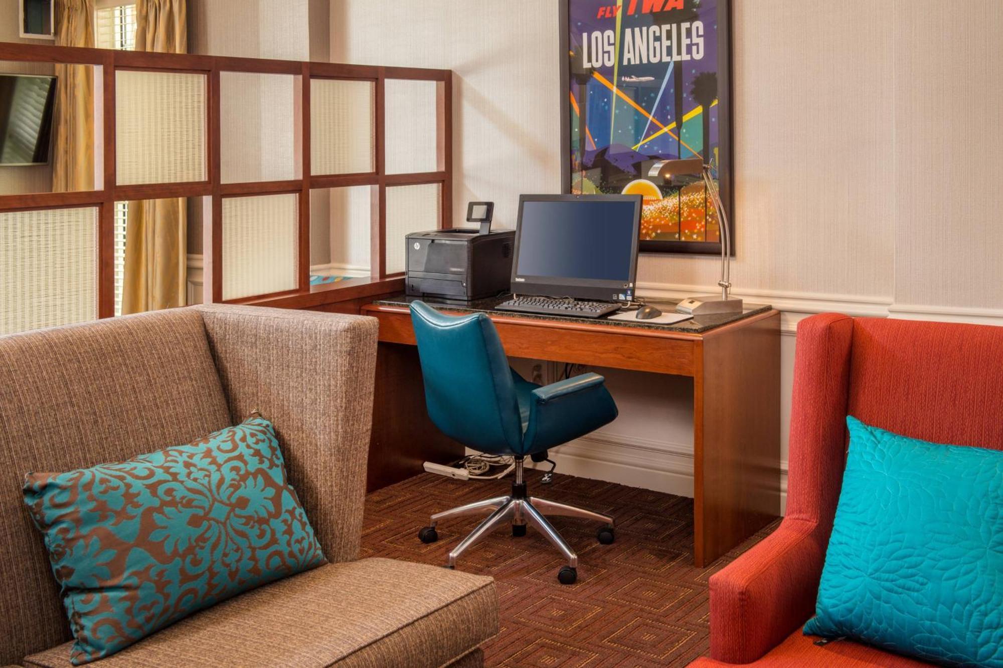 Hotel Dulles Airport At Dulles 28 Centre 3*